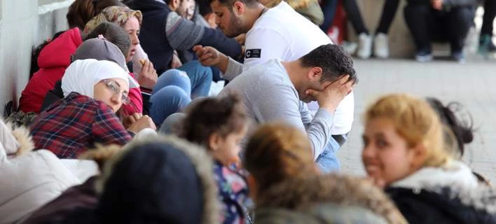 Υπεράριθμοι οι πρόσφυγες που φιλοξενούνται στις δομές φιλοξενίας των Ενόπλων Δυνάμεων